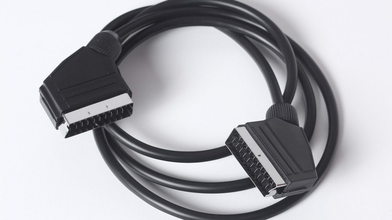SCART-to-SCART cable with its two 21-pin connectors